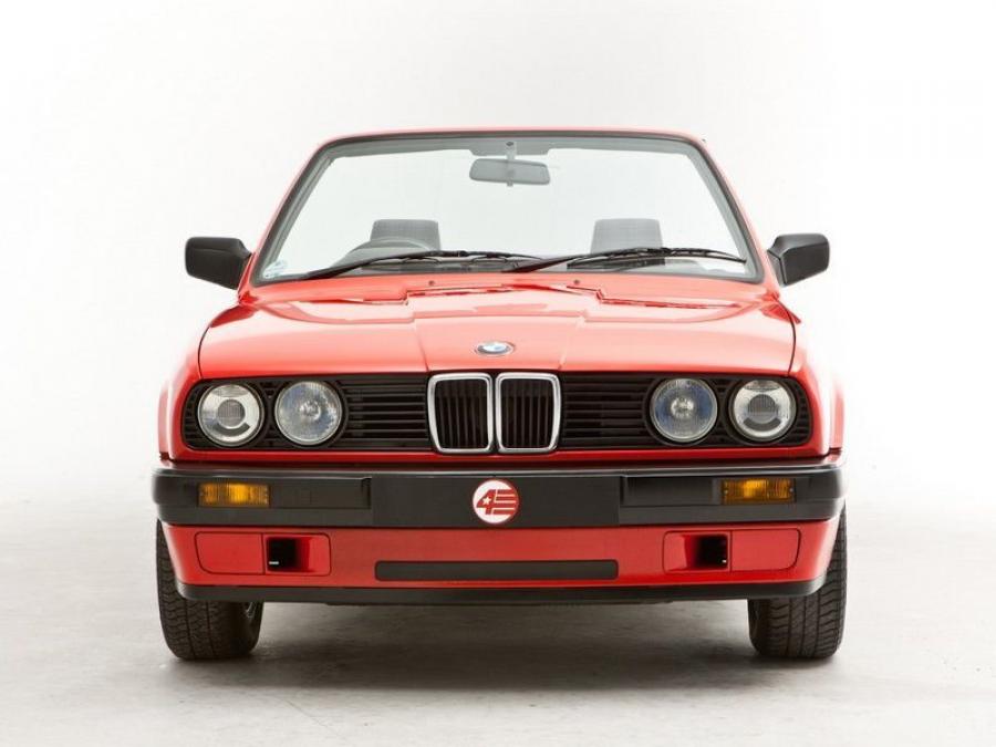  BMW 318i Convertible 1990 года  (UK) (фото 10 из 12)